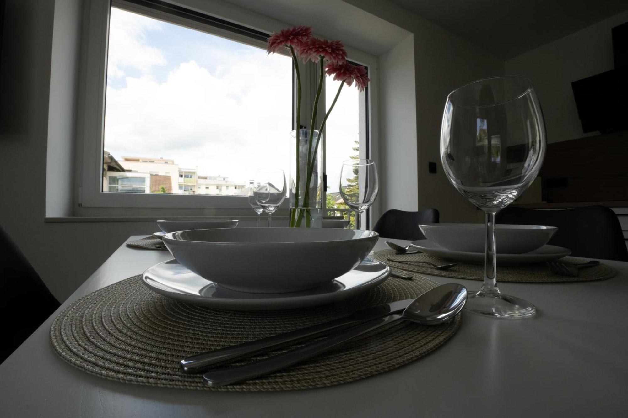 Residence Black&White Ljubljana Extérieur photo