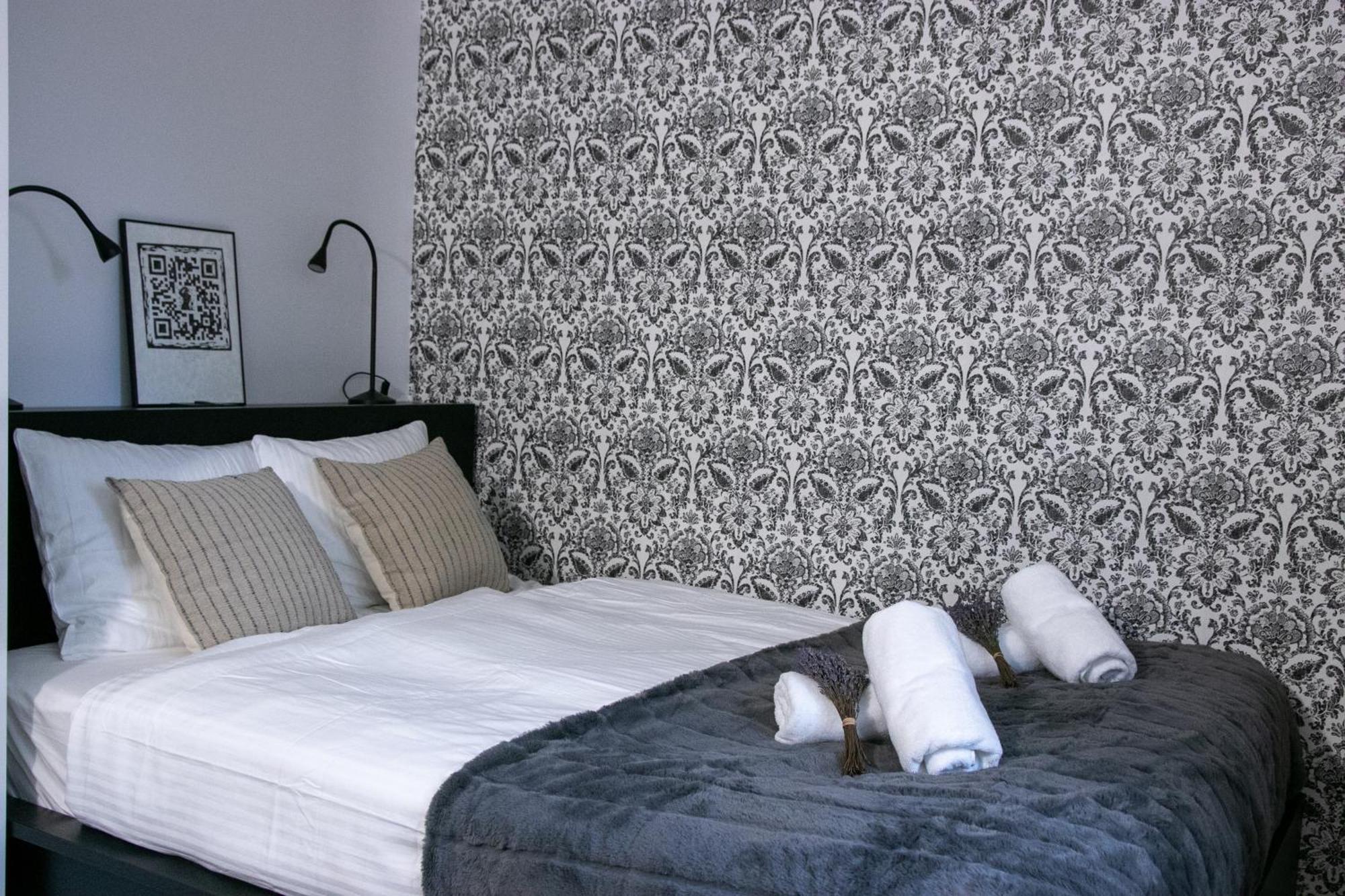 Residence Black&White Ljubljana Chambre photo