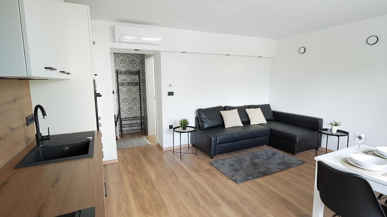 Residence Black&White Ljubljana Chambre photo